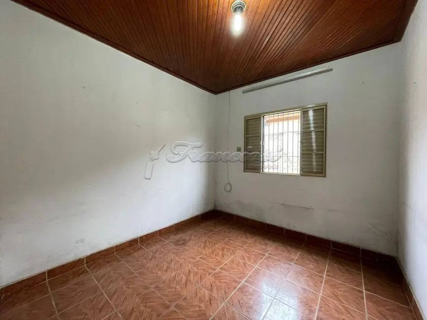 Casa com 3 quartos à venda, 124m2 em Centro, Itapetininga - SP - imagem 3 Foto 3 de Casa com 3 quartos à venda, 124m2 em Centro, Itapetininga - SP