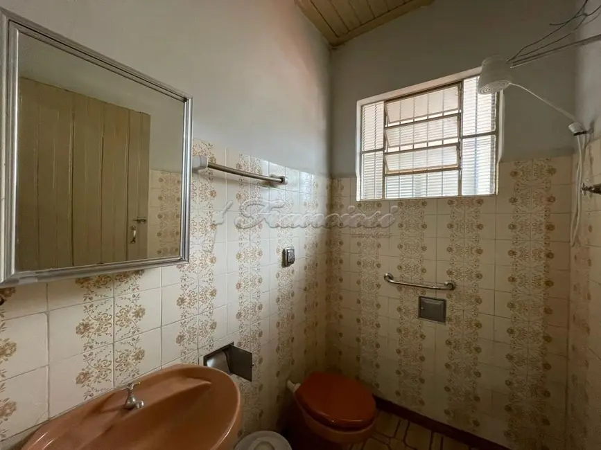 Casa com 3 quartos à venda, 124m2 em Centro, Itapetininga - SP - imagem 4 Foto 4 de Casa com 3 quartos à venda, 124m2 em Centro, Itapetininga - SP
