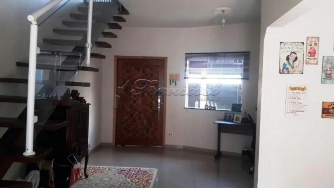 Casa com 3 quartos à venda, 120m2 em Jardim Casa Grande, Itapetininga - SP - imagem 3 Foto 3 de Casa com 3 quartos à venda, 120m2 em Jardim Casa Grande, Itapetininga - SP