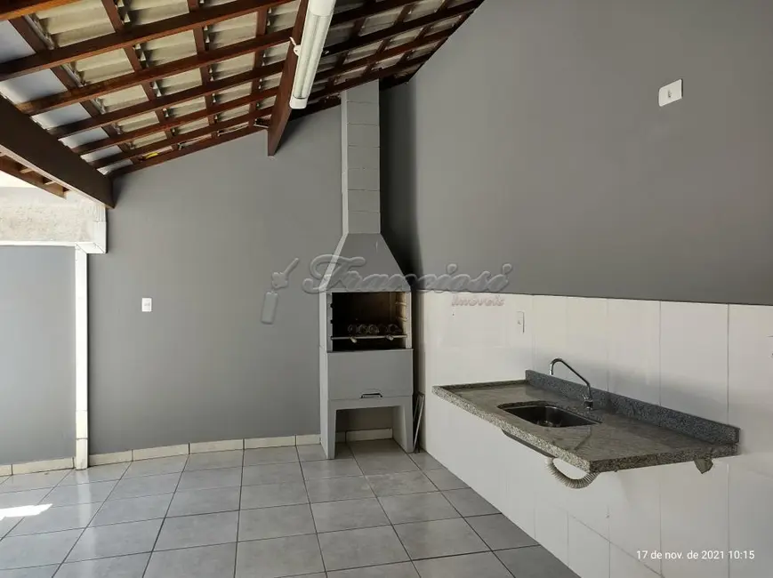 Casa com 2 quartos à venda, 150m2 em Centro, Itapetininga - SP - imagem 8 Foto 8 de Casa com 2 quartos à venda, 150m2 em Centro, Itapetininga - SP