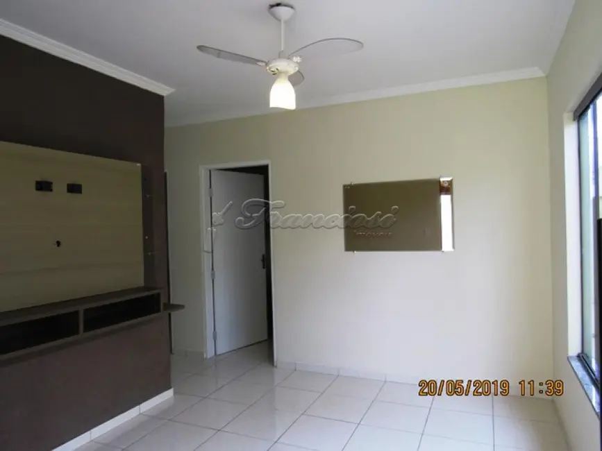 Foto 1 de Casa com 2 quartos à venda, 85m2 em Vila Arruda, Itapetininga - SP