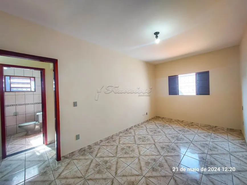 Casa com 2 quartos à venda, 227m2 em Vila José Salem, Itapetininga - SP - imagem 4 Foto 4 de Casa com 2 quartos à venda, 227m2 em Vila José Salem, Itapetininga - SP