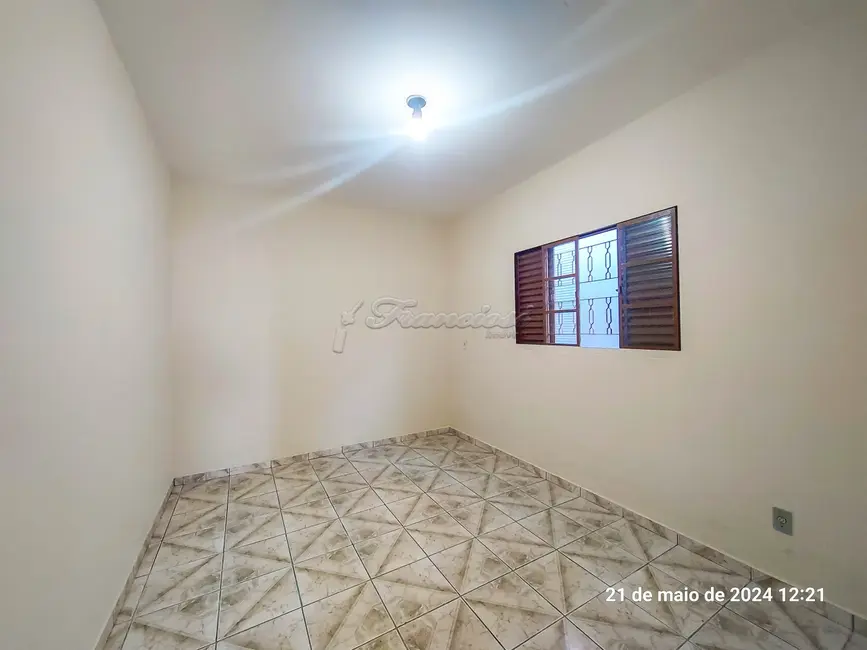 Casa com 2 quartos à venda, 227m2 em Vila José Salem, Itapetininga - SP - imagem 7 Foto 7 de Casa com 2 quartos à venda, 227m2 em Vila José Salem, Itapetininga - SP
