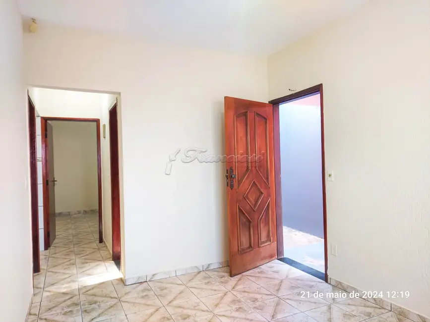 Casa com 2 quartos à venda, 227m2 em Vila José Salem, Itapetininga - SP - imagem 3 Foto 3 de Casa com 2 quartos à venda, 227m2 em Vila José Salem, Itapetininga - SP
