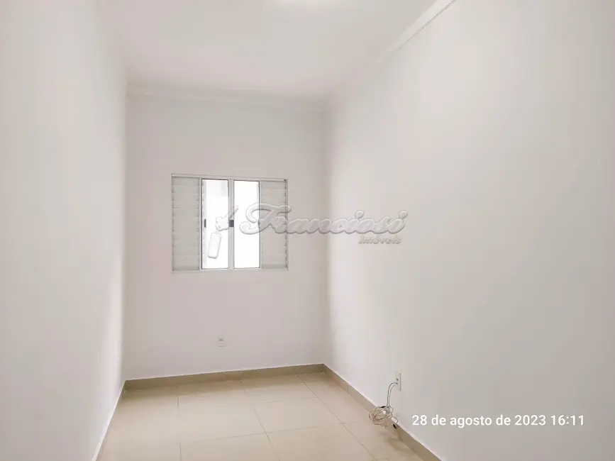 Casa de Condomínio com 3 quartos à venda, 150m2 em Vila Popular, Itapetininga - SP - imagem 4 Foto 4 de Casa de Condomínio com 3 quartos à venda, 150m2 em Vila Popular, Itapetininga - SP