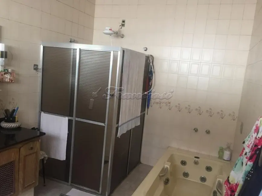 Casa com 4 quartos à venda, 360m2 em Vila Aurora, Itapetininga - SP - imagem 5 Foto 5 de Casa com 4 quartos à venda, 360m2 em Vila Aurora, Itapetininga - SP