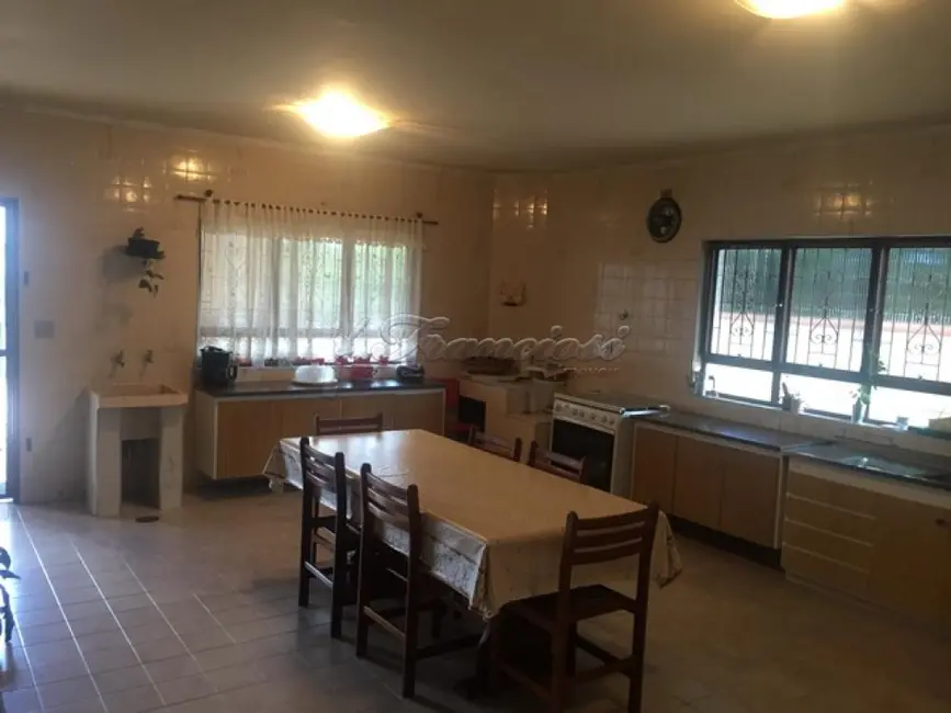 Casa com 4 quartos à venda, 360m2 em Vila Aurora, Itapetininga - SP - imagem 7 Foto 7 de Casa com 4 quartos à venda, 360m2 em Vila Aurora, Itapetininga - SP