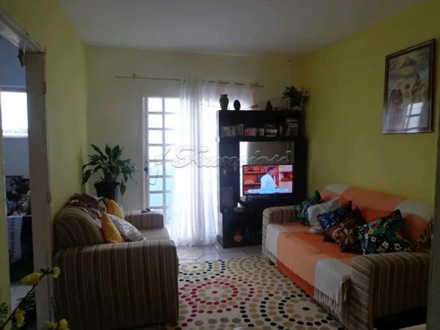 Casa com 3 quartos à venda, 100m2 em Vila Belo Horizonte, Itapetininga - SP - imagem 3 Foto 3 de Casa com 3 quartos à venda, 100m2 em Vila Belo Horizonte, Itapetininga - SP