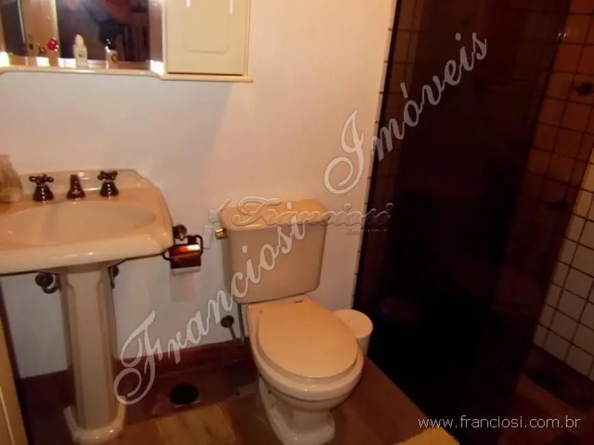 Casa com 3 quartos à venda, 410m2 em Vila Maria, Itapetininga - SP - imagem 5 Foto 5 de Casa com 3 quartos à venda, 410m2 em Vila Maria, Itapetininga - SP