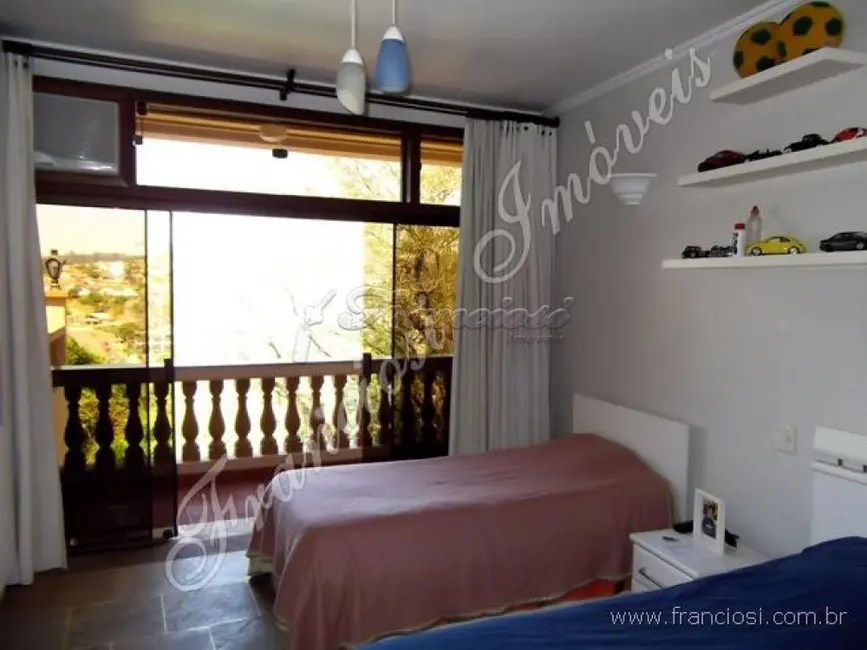 Casa com 3 quartos à venda, 410m2 em Vila Maria, Itapetininga - SP - imagem 6 Foto 6 de Casa com 3 quartos à venda, 410m2 em Vila Maria, Itapetininga - SP