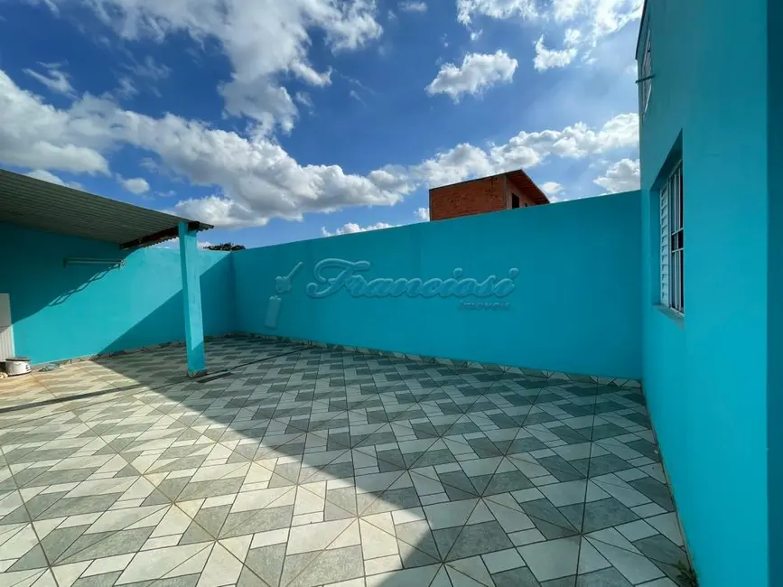 Casa com 2 quartos à venda, 150m2 em Vila Célia, Itapetininga - SP - imagem 9 Foto 9 de Casa com 2 quartos à venda, 150m2 em Vila Célia, Itapetininga - SP