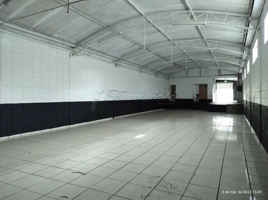 Sala Comercial à venda, 300m2 em Vila Rio Branco, Itapetininga - SP - imagem 5 Foto 5 de Sala Comercial à venda, 300m2 em Vila Rio Branco, Itapetininga - SP