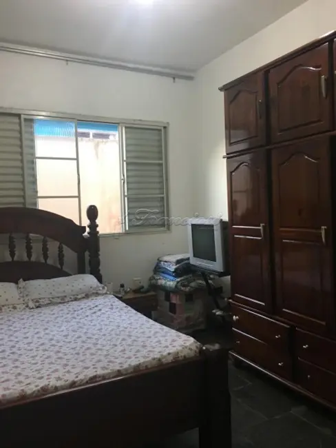 Foto 9 de Casa com 2 quartos à venda, 450m2 em Vila Belo Horizonte, Itapetininga - SP
