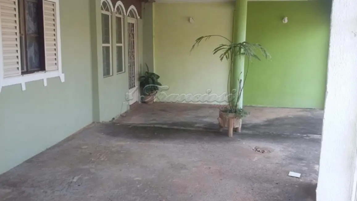 Casa com 3 quartos à venda, 215m2 em Jardim Maricota, Itapetininga - SP - imagem 3 Foto 3 de Casa com 3 quartos à venda, 215m2 em Jardim Maricota, Itapetininga - SP