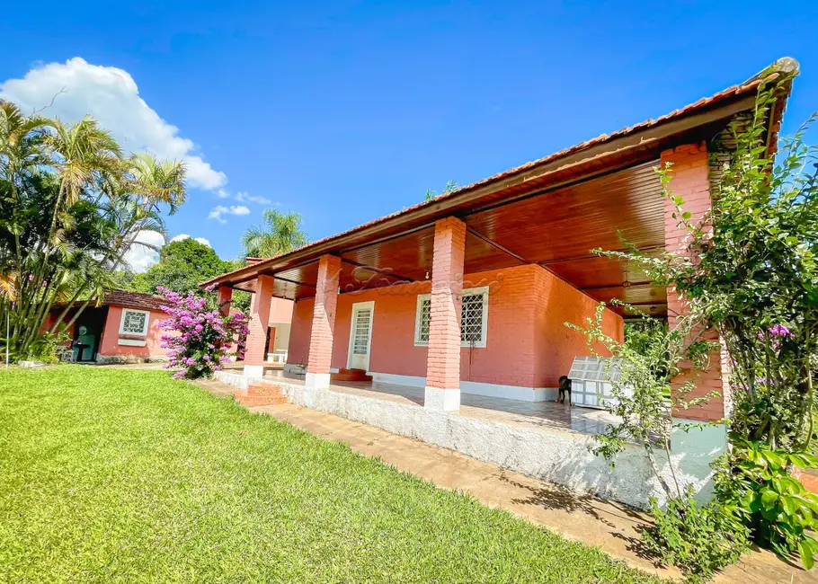 Fazenda / Haras com 2 quartos à venda, 2500m2 em Portal da Figueira, Itapetininga - SP - imagem 4 Foto 4 de Fazenda / Haras com 2 quartos à venda, 2500m2 em Portal da Figueira, Itapetininga - SP