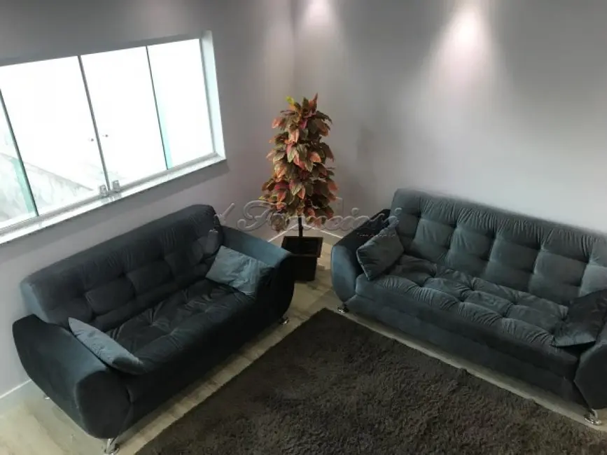 Casa com 3 quartos à venda, 244m2 em Jardim Santa Inêz, Itapetininga - SP - imagem 3 Foto 3 de Casa com 3 quartos à venda, 244m2 em Jardim Santa Inêz, Itapetininga - SP