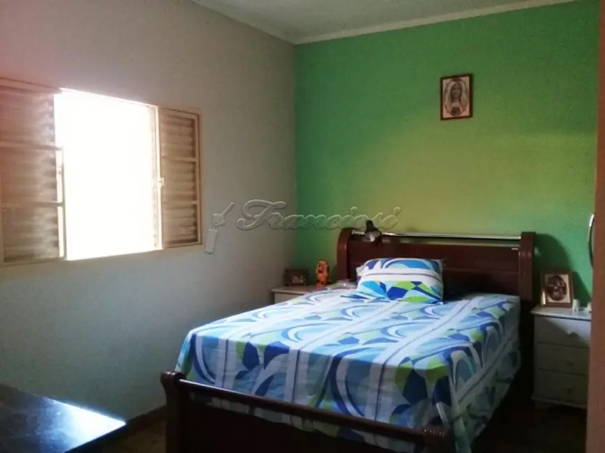 Foto 9 de Casa com 2 quartos à venda, 145m2 em Vila Esplanada, Itapetininga - SP