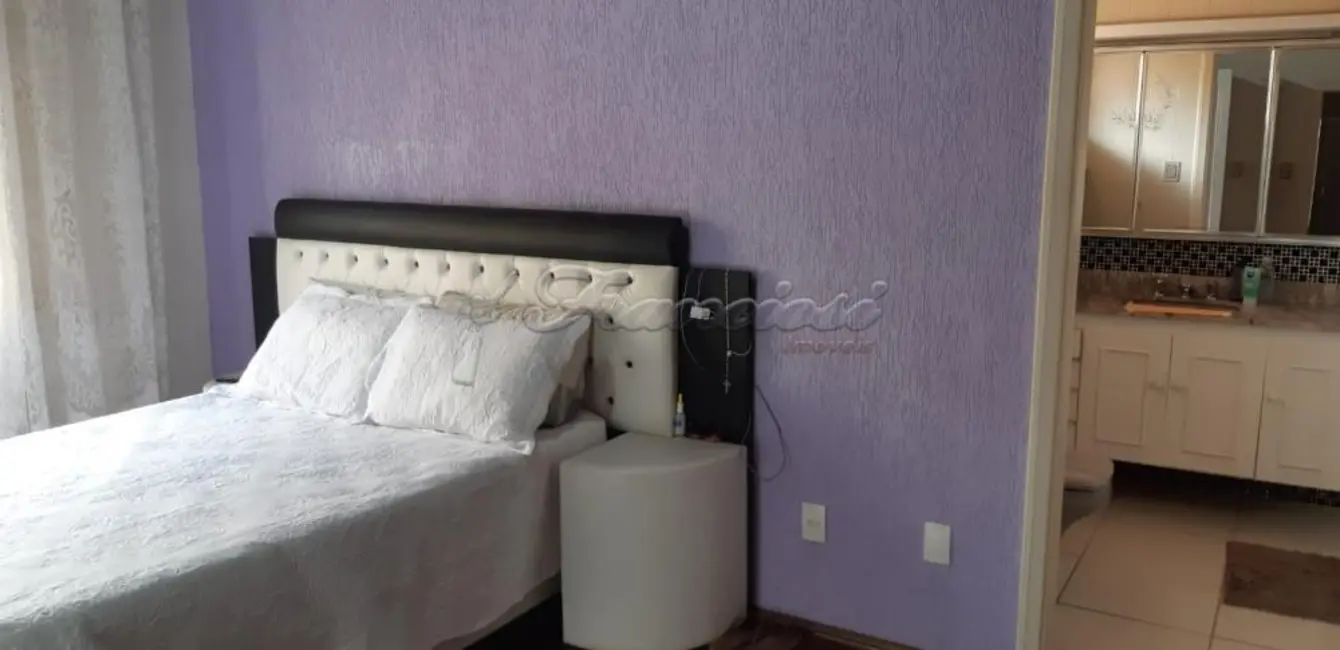 Casa com 4 quartos à venda, 546m2 em Centro, Itapetininga - SP - imagem 6 Foto 6 de Casa com 4 quartos à venda, 546m2 em Centro, Itapetininga - SP