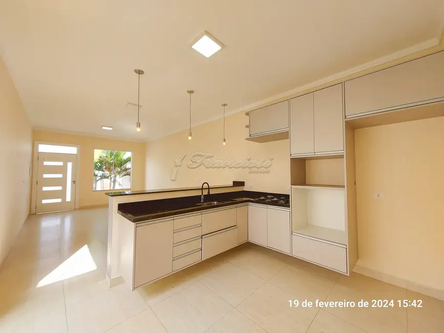 Casa de Condomínio com 3 quartos à venda, 186m2 em Vila Progresso, Itapetininga - SP - imagem 4 Foto 4 de Casa de Condomínio com 3 quartos à venda, 186m2 em Vila Progresso, Itapetininga - SP