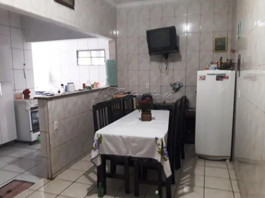 Casa com 3 quartos à venda, 148m2 em Itapetininga - SP - imagem 3 Foto 3 de Casa com 3 quartos à venda, 148m2 em Itapetininga - SP