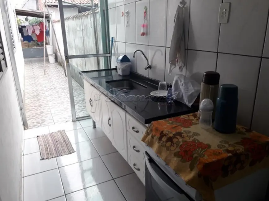 Casa com 3 quartos à venda, 148m2 em Itapetininga - SP - imagem 6 Foto 6 de Casa com 3 quartos à venda, 148m2 em Itapetininga - SP