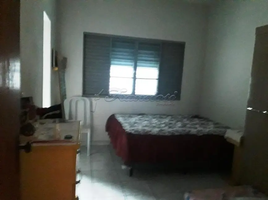 Casa com 3 quartos à venda, 148m2 em Itapetininga - SP - imagem 9 Foto 9 de Casa com 3 quartos à venda, 148m2 em Itapetininga - SP
