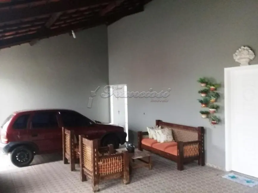 Foto 1 de Casa com 4 quartos à venda, 250m2 em Vila Barth, Itapetininga - SP