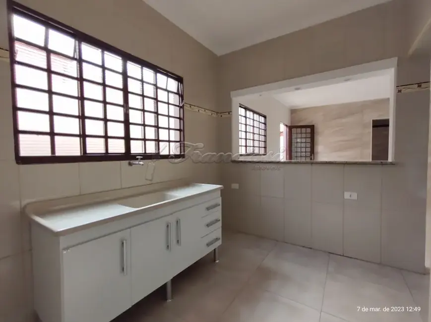 Foto 5 de Casa com 2 quartos à venda, 126m2 em Vila José Salem, Itapetininga - SP
