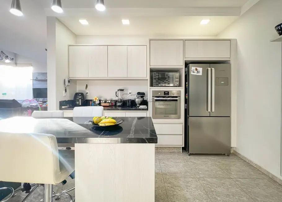 Foto 9 de Casa com 3 quartos à venda, 230m2 em Estância Conceição, Itapetininga - SP