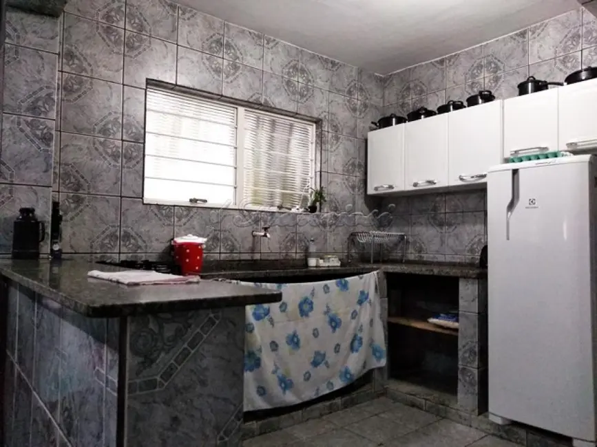 Casa com 4 quartos à venda, 268m2 em Itapetininga - SP - imagem 6 Foto 6 de Casa com 4 quartos à venda, 268m2 em Itapetininga - SP