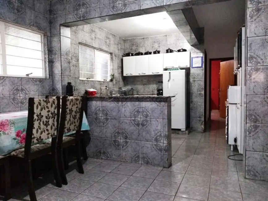 Casa com 4 quartos à venda, 268m2 em Itapetininga - SP - imagem 5 Foto 5 de Casa com 4 quartos à venda, 268m2 em Itapetininga - SP