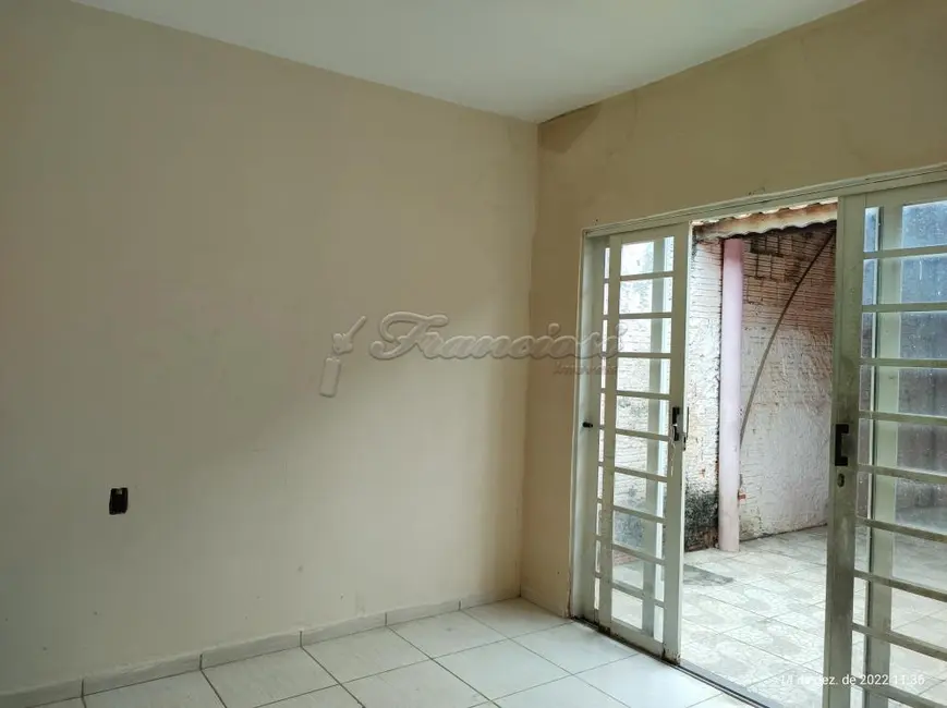 Foto 2 de Casa com 3 quartos à venda, 117m2 em Vila Arruda, Itapetininga - SP