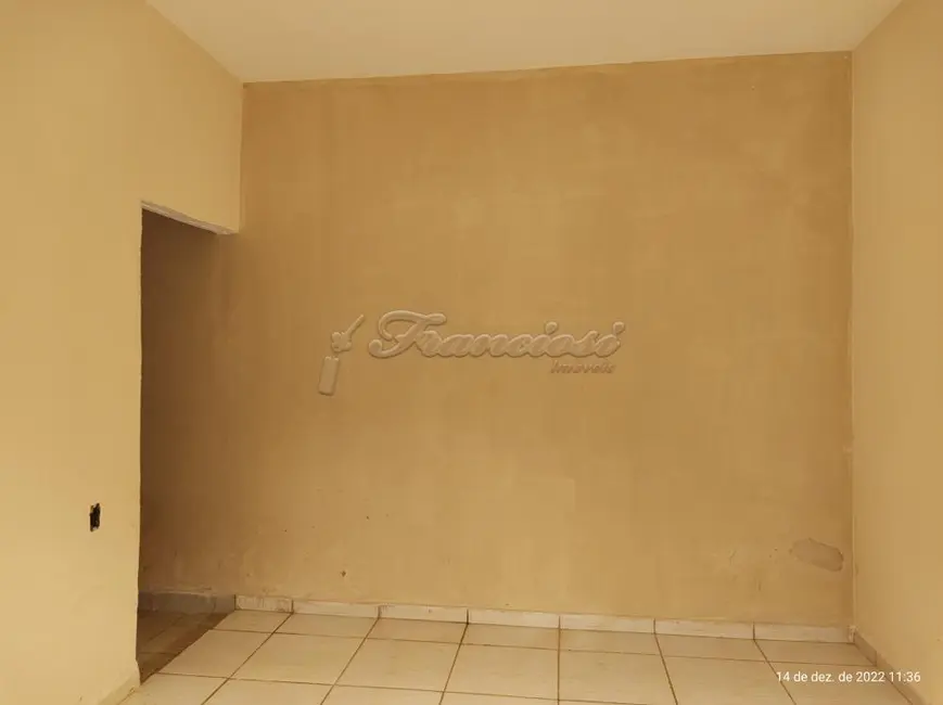 Foto 1 de Casa com 3 quartos à venda, 117m2 em Vila Arruda, Itapetininga - SP