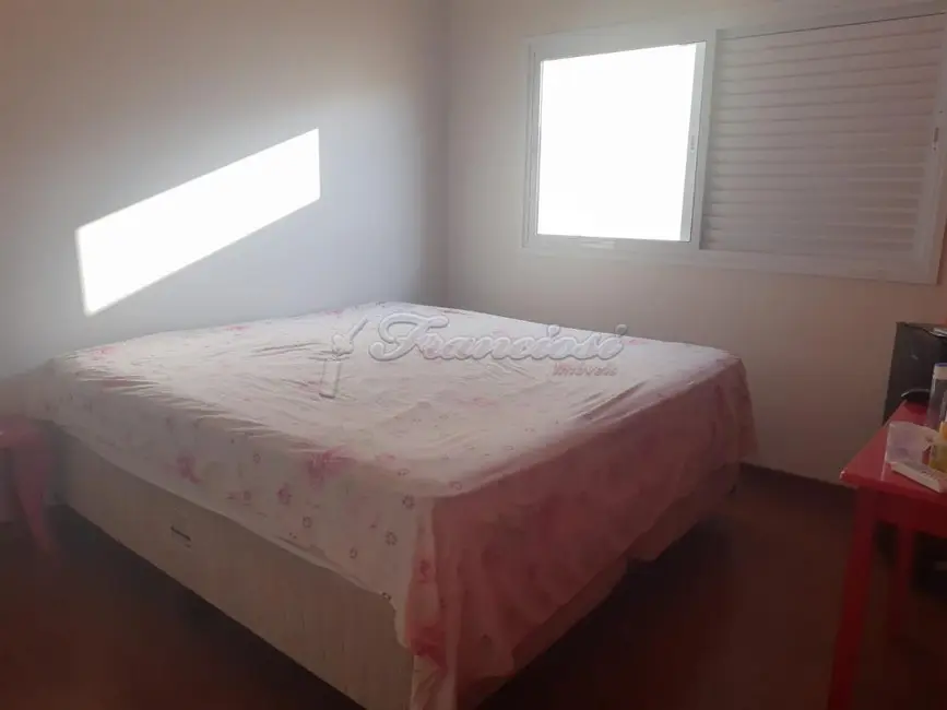 Casa de Condomínio com 3 quartos à venda, 360m2 em Terras de Santo Antônio, Itapetininga - SP - imagem 6 Foto 6 de Casa de Condomínio com 3 quartos à venda, 360m2 em Terras de Santo Antônio, Itapetininga - SP