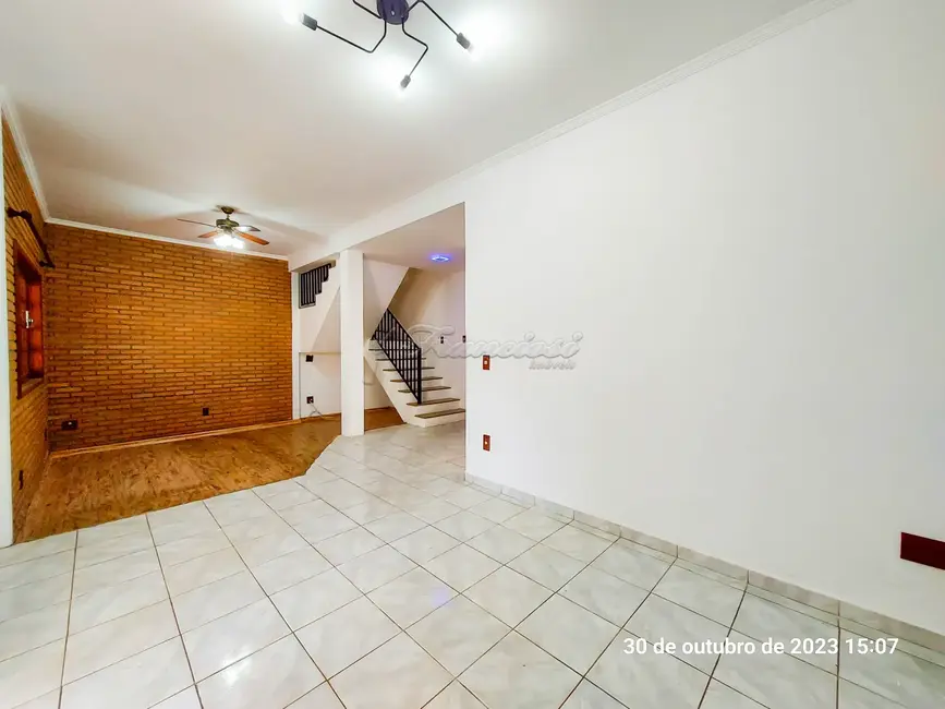 Casa com 3 quartos à venda, 300m2 em Itapetininga - SP - imagem 6 Foto 6 de Casa com 3 quartos à venda, 300m2 em Itapetininga - SP