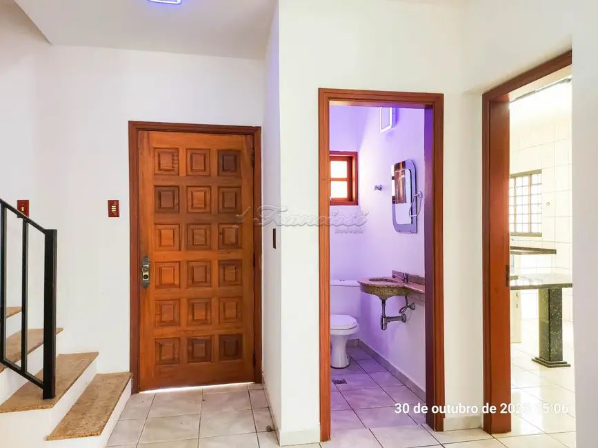 Casa com 3 quartos à venda, 300m2 em Itapetininga - SP - imagem 3 Foto 3 de Casa com 3 quartos à venda, 300m2 em Itapetininga - SP