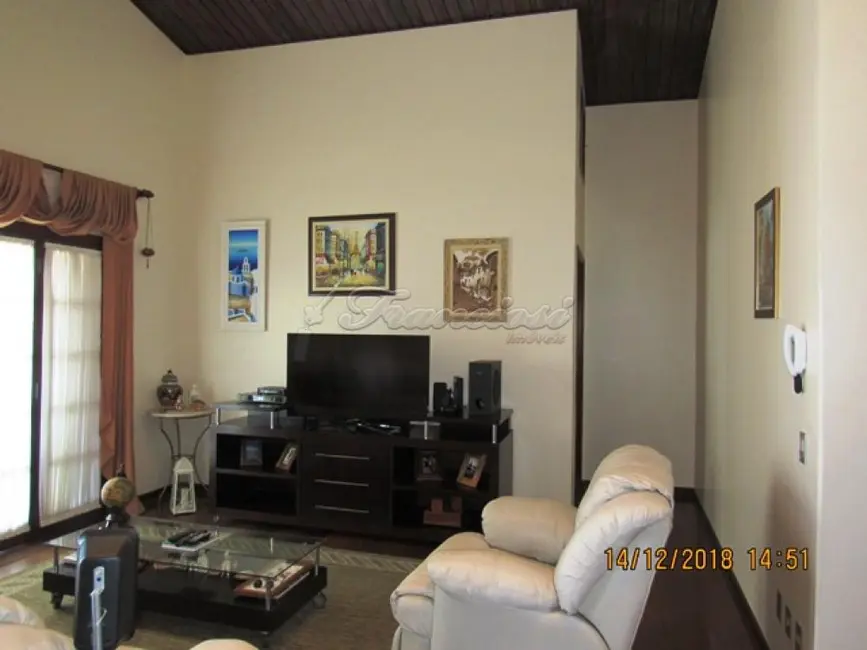 Foto 4 de Casa com 3 quartos à venda, 314m2 em Centro, Itapetininga - SP