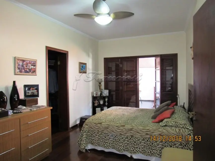 Foto 7 de Casa com 3 quartos à venda, 314m2 em Centro, Itapetininga - SP