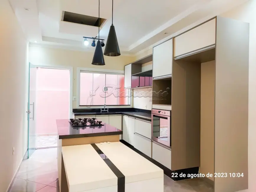 Casa com 3 quartos à venda, 159m2 em Vila Serafim, Itapetininga - SP - imagem 6 Foto 6 de Casa com 3 quartos à venda, 159m2 em Vila Serafim, Itapetininga - SP