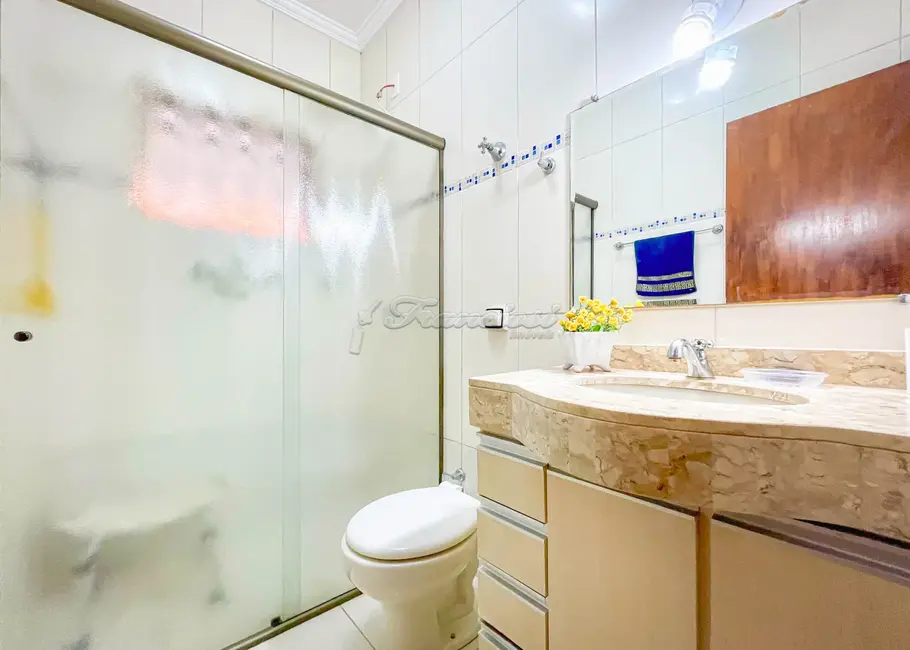 Casa com 3 quartos à venda, 150m2 em Itapetininga - SP - imagem 8 Foto 8 de Casa com 3 quartos à venda, 150m2 em Itapetininga - SP