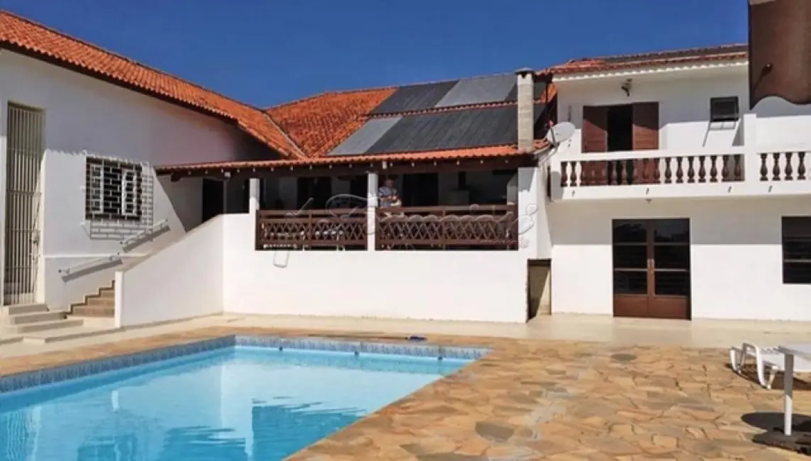 Fazenda / Haras com 9 quartos à venda, 4780m2 em Centro, Sarapui - SP - imagem 3 Foto 3 de Fazenda / Haras com 9 quartos à venda, 4780m2 em Centro, Sarapui - SP