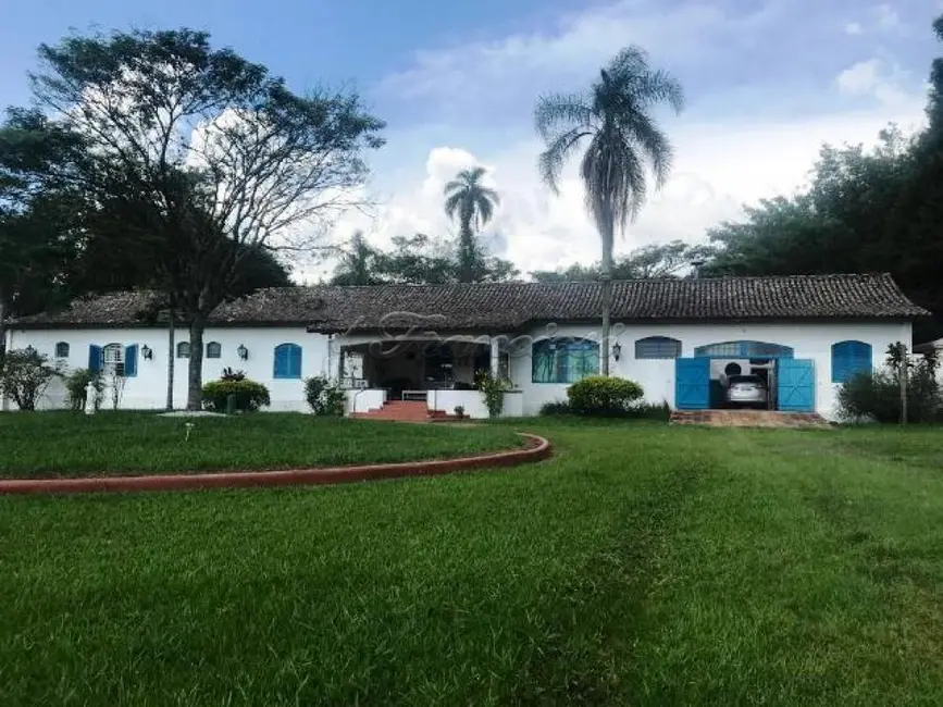 Foto 2 de Fazenda / Haras com 11 quartos à venda, 411400m2 em Itapetininga - SP