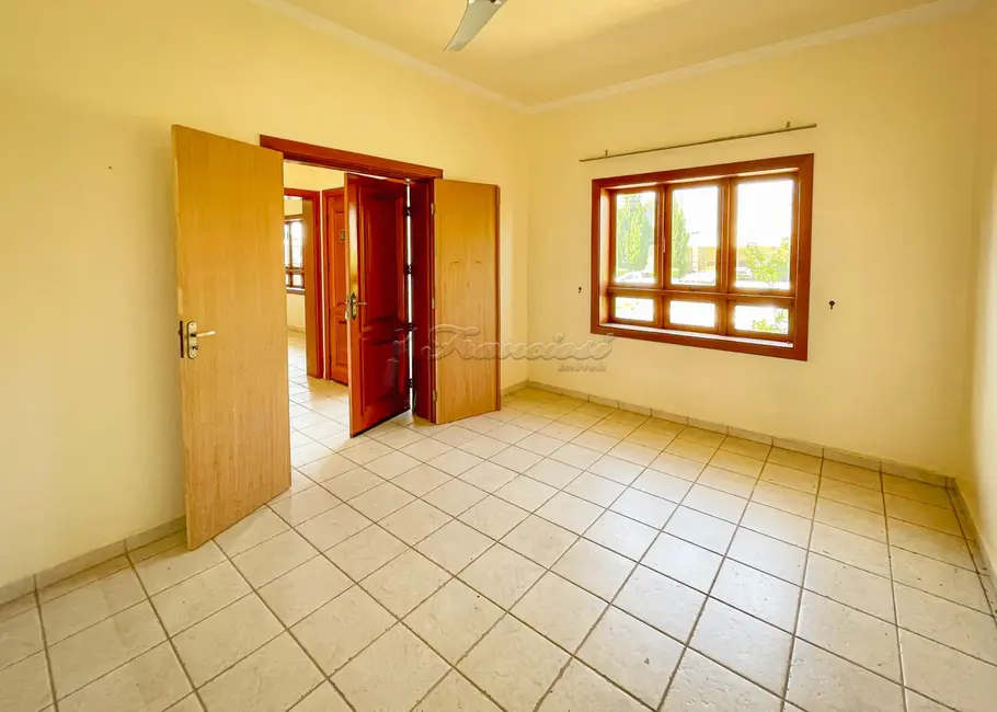 Casa de Condomínio com 4 quartos à venda, 720m2 em Jardim Marabá, Itapetininga - SP - imagem 3 Foto 3 de Casa de Condomínio com 4 quartos à venda, 720m2 em Jardim Marabá, Itapetininga - SP