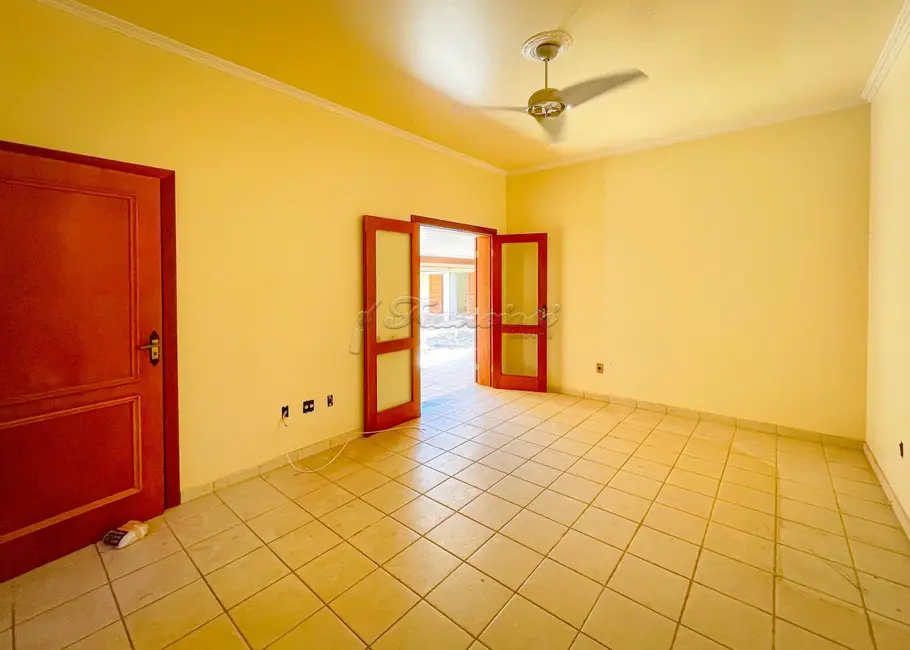 Casa de Condomínio com 4 quartos à venda, 720m2 em Jardim Marabá, Itapetininga - SP - imagem 8 Foto 8 de Casa de Condomínio com 4 quartos à venda, 720m2 em Jardim Marabá, Itapetininga - SP