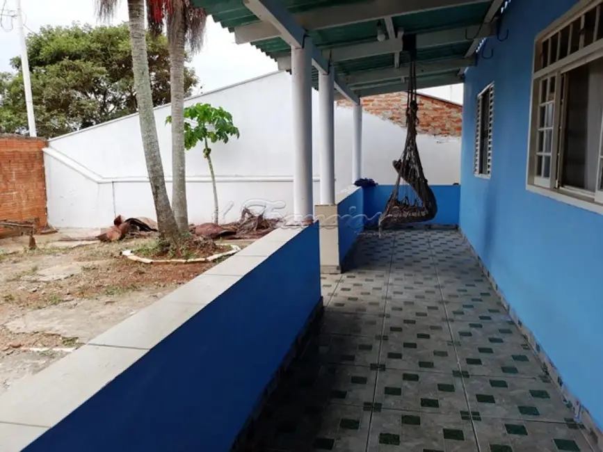 Foto 2 de Casa com 3 quartos à venda, 300m2 em Itapetininga - SP
