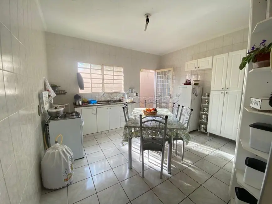 Foto 2 de Casa com 2 quartos à venda, 120m2 em Vila Alves, Itapetininga - SP