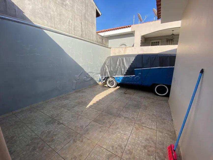 Foto 8 de Casa com 2 quartos à venda, 120m2 em Vila Alves, Itapetininga - SP