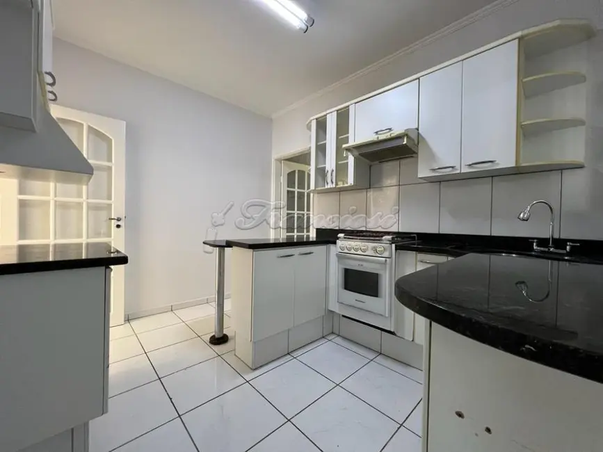 Casa com 3 quartos à venda, 175m2 em Morada do Sol, Itapetininga - SP - imagem 4 Foto 4 de Casa com 3 quartos à venda, 175m2 em Morada do Sol, Itapetininga - SP