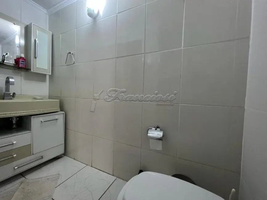 Casa com 3 quartos à venda, 89m2 em Centro, Itapetininga - SP - imagem 8 Foto 8 de Casa com 3 quartos à venda, 89m2 em Centro, Itapetininga - SP