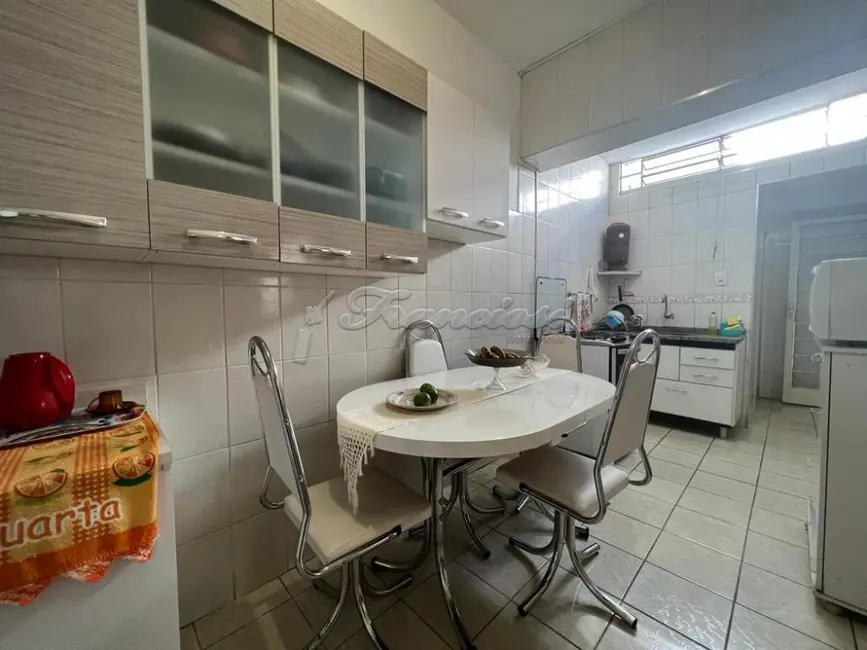 Casa com 3 quartos à venda, 89m2 em Centro, Itapetininga - SP - imagem 6 Foto 6 de Casa com 3 quartos à venda, 89m2 em Centro, Itapetininga - SP